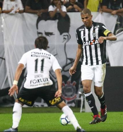 ‘Difícil jogar com muitos desfalques’, na choradeira de Gabriel após empate do Corinthians