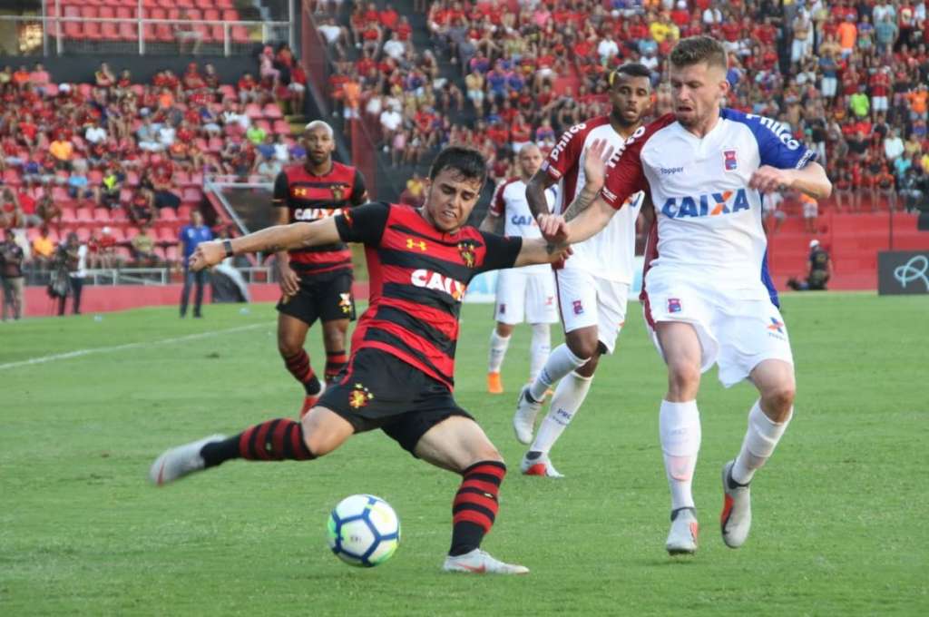 A derrota na Ilha do Retiro mantém o Paraná na lanterna do campeonato (Foto: Willians Aguiar/Sport)