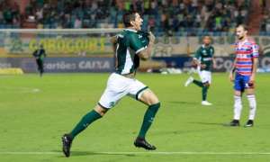 Série B: Presidente do Goiás empolga, cutuca time e diz que prefere subir sem ser campeão