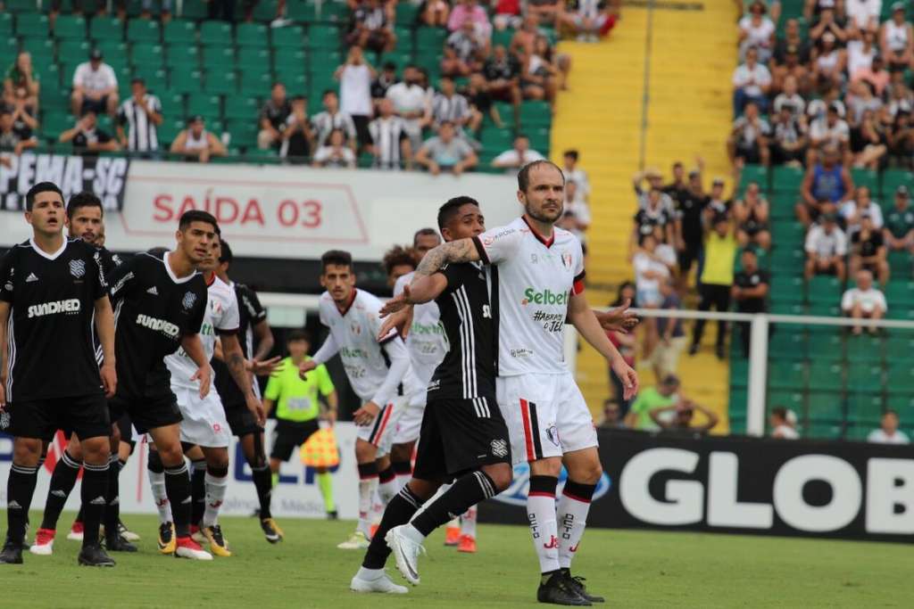 O volante Michel Schmöller é o novo reforço do Brasil de Pelotas (Foto: Beto Lima/JEC)