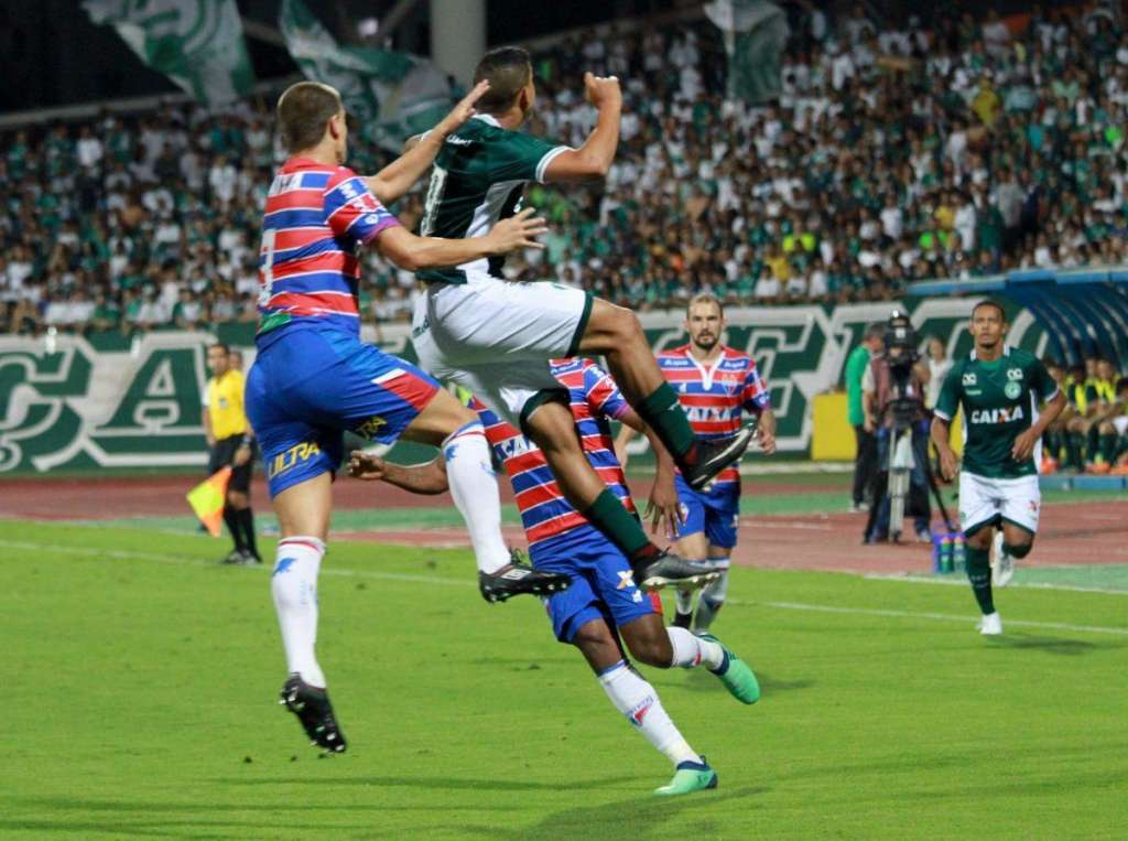 Tricolor vem de derrota por 3 a 1 para o Goiás (Foto: Rosiron Rodrigues / Goiás EC)