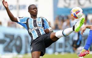América-MG contrata Lincoln, meia do Grêmio, até o fim da temporada