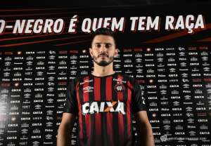 Atlético-PR acerta com Marquinho, ex-meia de Palmeiras e Fluminense