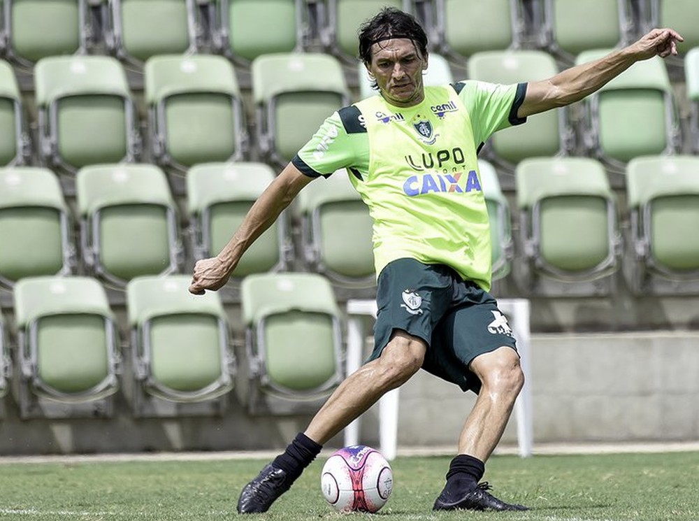 Matheus Ferraz foca em sequência como mandante para América-MG engrenar no Brasileirão
