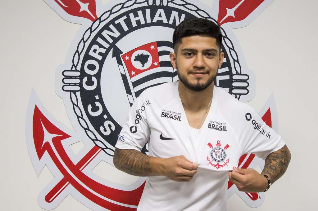 Paraguaio Sergio Díaz pode estrear no Corinthians em clássico com o Palmeiras