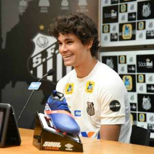 Dodô celebra momento do Santos e diz que ainda não foi procurado para renovar