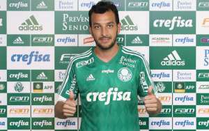 Perto de 100 jogos no Palmeiras, Dracena minimiza idade: 'Não troco meus 37 anos'