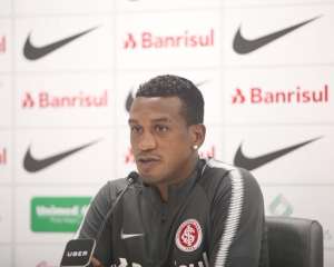 Edenilson exalta fase defensiva do Inter, mas vê 'falta de capricho' no ataque