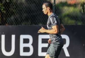 Em discurso, Ricardo Oliveira pede mais apoio dos torcedores do Atlético-MG