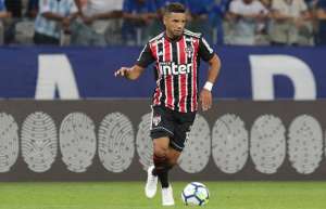 Bruno Peres se contunde e amplia lista de desfalques do São Paulo