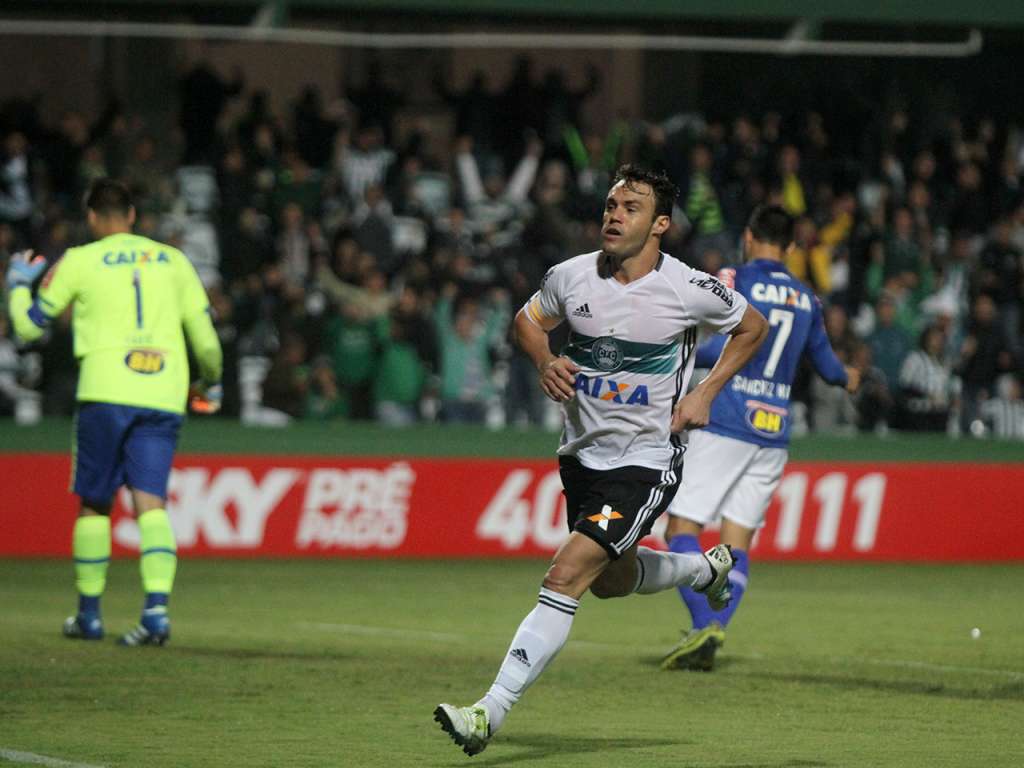 Kleber Gladiador deve reforçar o São Bento