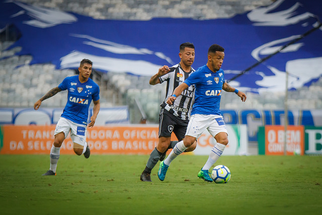 Botafogo x Cruzeiro - Missão: vencer! Por objetivos distintos, só três pontos salvam Botafogo x Cruzeiro - Missão: vencer! Por objetivos distintos, só três pontos salvam
