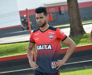Série B: Thiago Santos é regularizado, mas ainda não deve estrear no Atlético-GO
