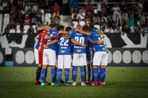 Fábio lamenta tropeço contra Botafogo, mas exalta confiança do grupo do Cruzeiro