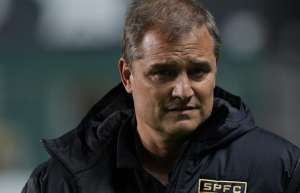 Aguirre lamenta perda de liderança, mas confia na recuperação do São Paulo