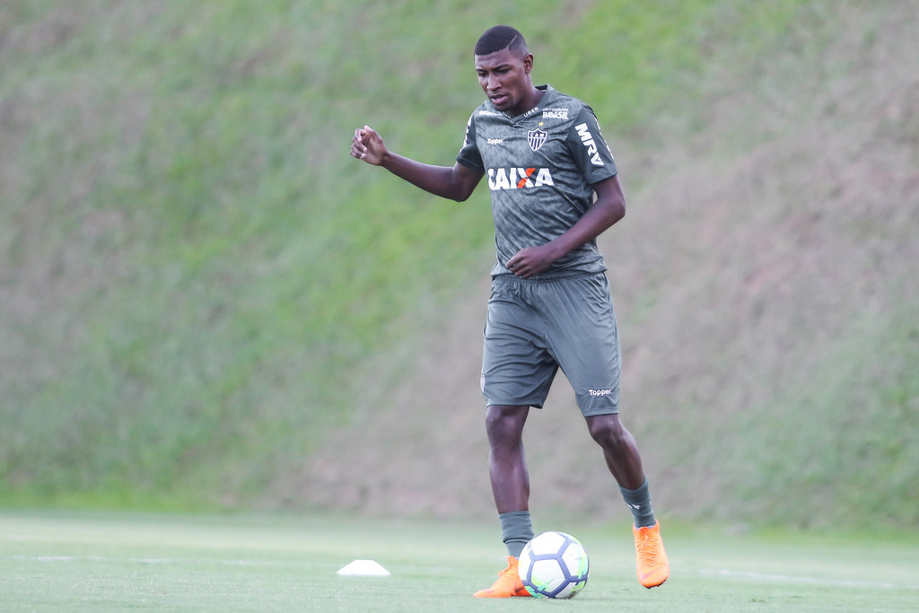 Emerson agrada e Atlético-MG compra restante dos direitos junto a Ponte