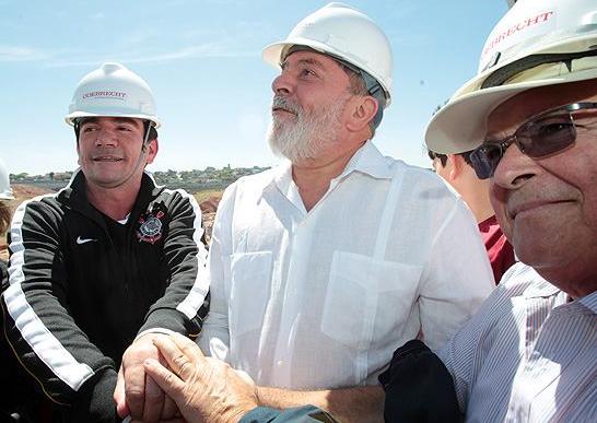 Trio que criou o Itaquerão: Andrés, Lula e Oderbrechet