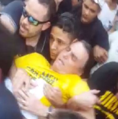 Tal qual o futebol, violência foge do controle na política