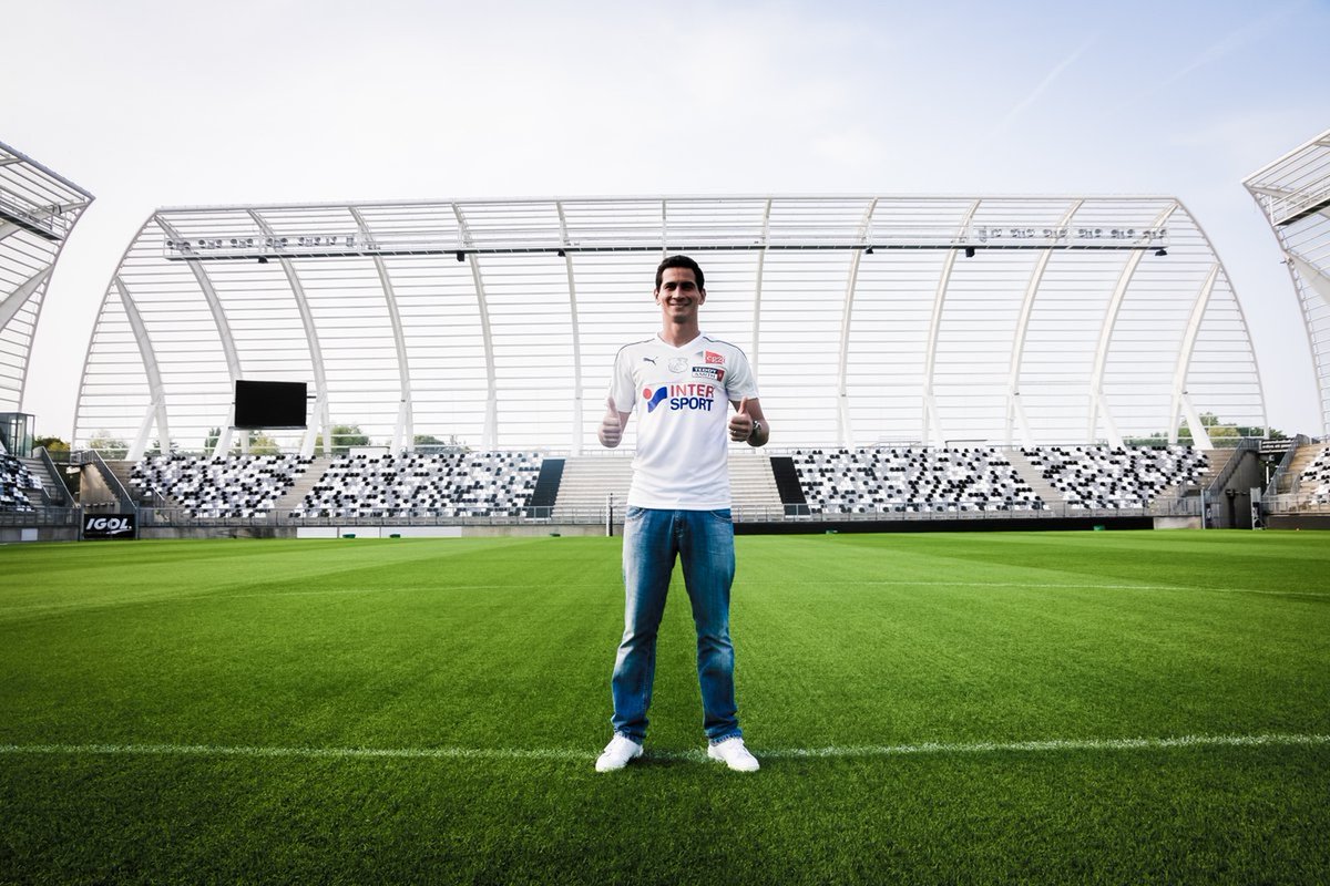 Francês: Apresentado no Amiens, Ganso revela propostas do Brasil: ‘Queria ficar na Europa’