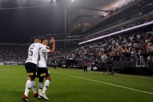 Jair Ventura poderá ter quatro reforços para estreia diante do Palmeiras