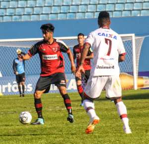 Oeste 1 x 2 Atlético-GO - Dragão vence com gol bizarro 'de morrinho'