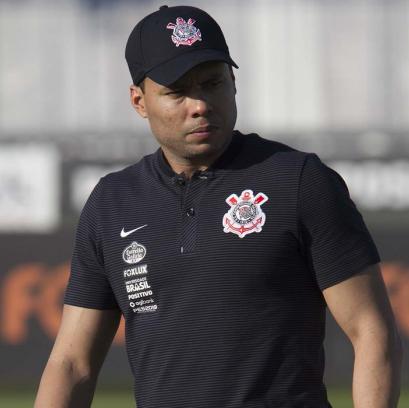 Jair Ventura evita comparações com passado e celebra chegada ao Corinthians
