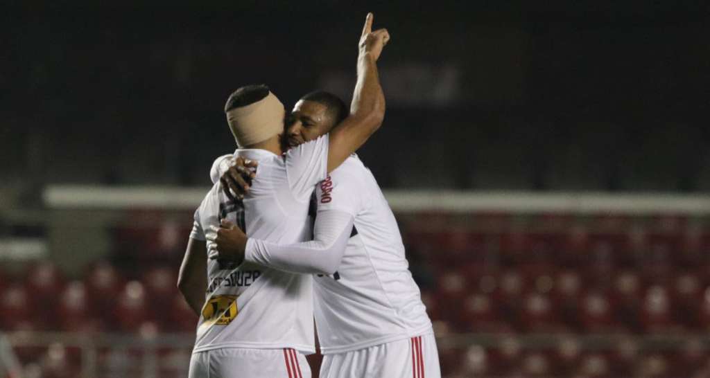 Com a vitória em casa, que mantém o time invicto como mandante, o São Paulo volta a passar o Inter