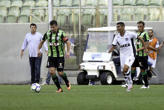 América empata sem gols diante do Ceará. Foto: Mourão Panda - Mourão Panda / Divulgação / América-MG América empata sem gols diante do Ceará. Foto: Mourão Panda - Mourão Panda / Divulgação / América-MG