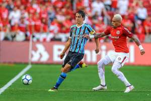 BRASILEIRÃO: Inter vence GreNal e volta à liderança; Flu e Palmeiras triunfam em clássicos