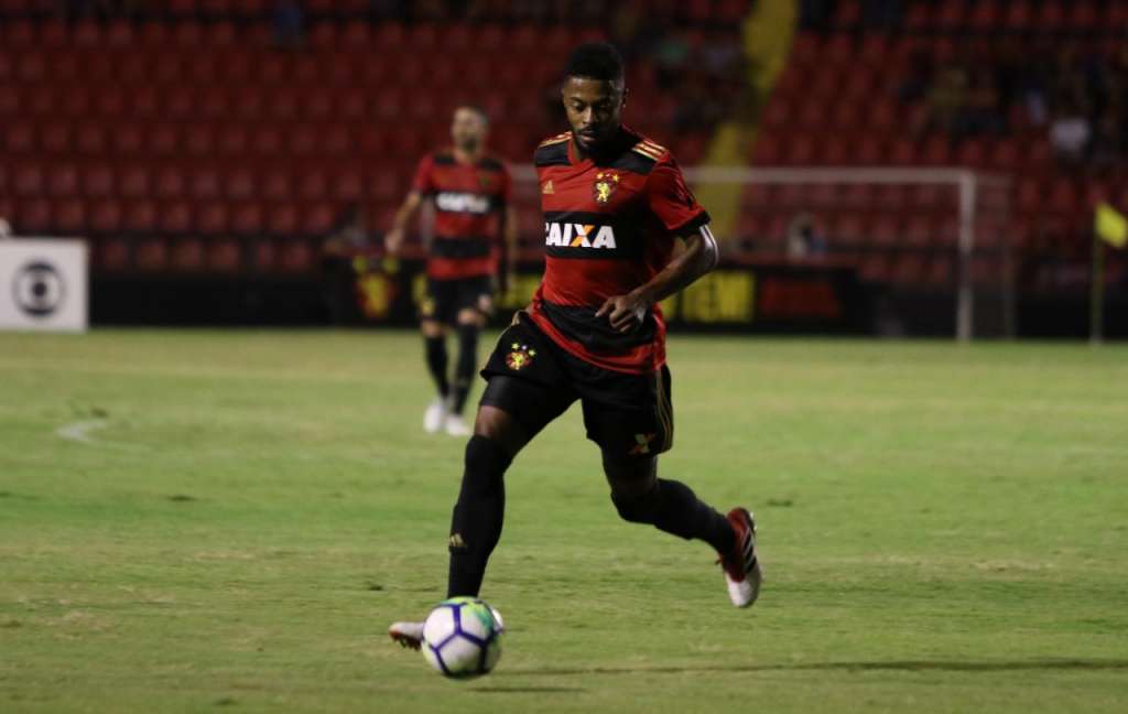 Michel Bastos não deve mais jogar pelo Sport Michel Bastos não deve mais jogar pelo Sport