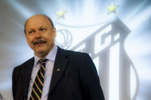 Conselheiros aprovam, e sócios do Santos definirão impeachment de Peres