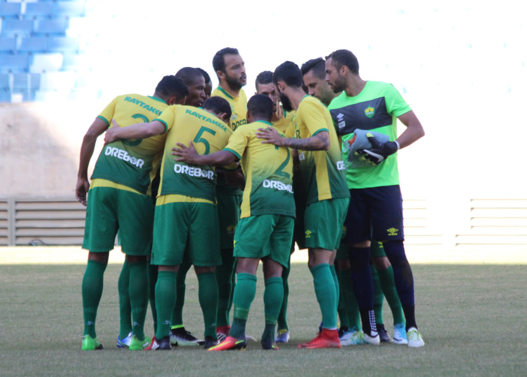 Série C: Cuiabá tem uma baixa e uma dúvida para final contra o Operário