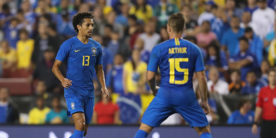 Marquinhos comemora seu 1º gol pela seleção e diz que pode jogar como lateral