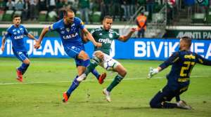 Mano exalta organização do Cruzeiro contra o Palmeiras e elogia árbitro