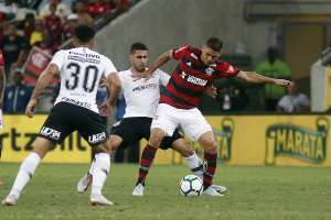 Jair Ventura destaca evolução do Corinthians: 'Deixamos de sofrer gols'