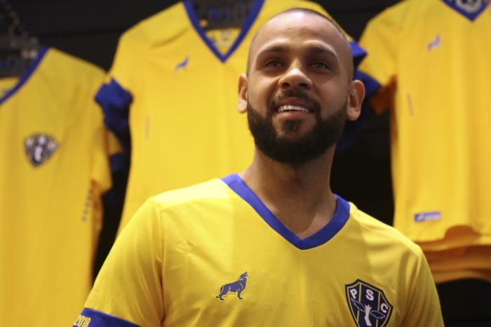 Série B: Lateral-esquerdo Carlinhos deixa o Paysandu após apenas seis jogos