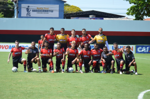 Série B: Tencati faz testes no meio e na lateral esquerda do Atlético-GO