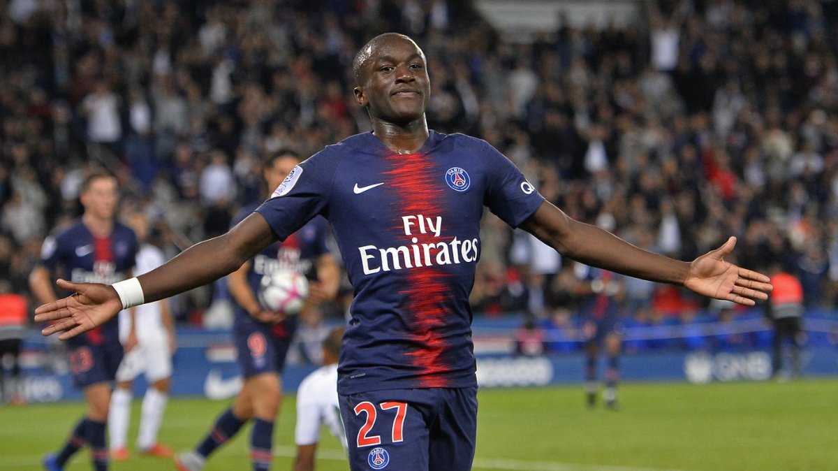 FRANCÊS: Sem Mbappé e Neymar, PSG goleia Saint-Étienne e segue 100%