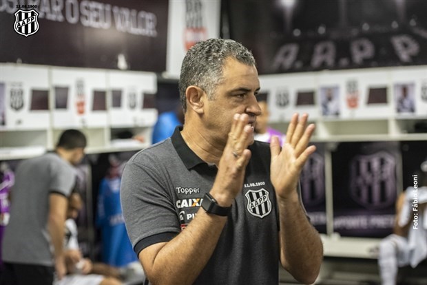 Série B: Chamusca mantém dúvidas, mas promete mudanças na Ponte