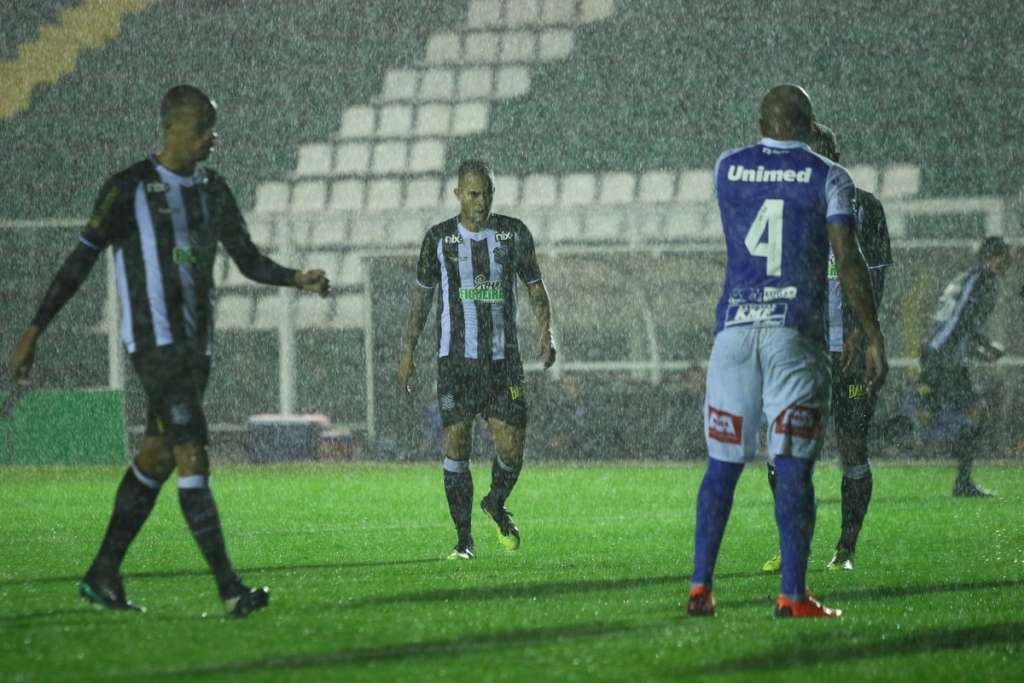 Figueirense empata com São Bento por 2 a 2 - Reprodução/Figueirense
