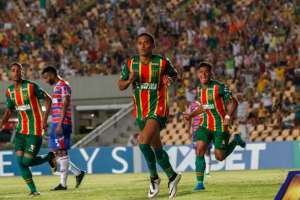 Sampaio Corrêa 1 x 0 Fortaleza - Bolívia bate o líder e deixa a lanterna