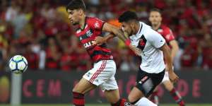 Sob pressão, Vasco e Flamengo se enfrentam em clássico no Mané Garrincha
