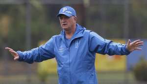 Felipão se vale de 'espertezas' para dificultar vida de adversários do Palmeiras