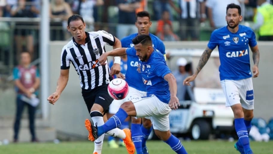 Tira-teima e briga nos bastidores esquentam clássico entre Cruzeiro e Atlético-MG