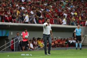 Alberto Valentim lamenta empate do Vasco com o Fla: 'Não era o que queríamos'