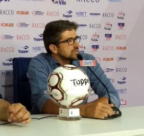 Nova derrota do Paraná no Brasileirão causa baixa de Rodrigo Pastana no futebol