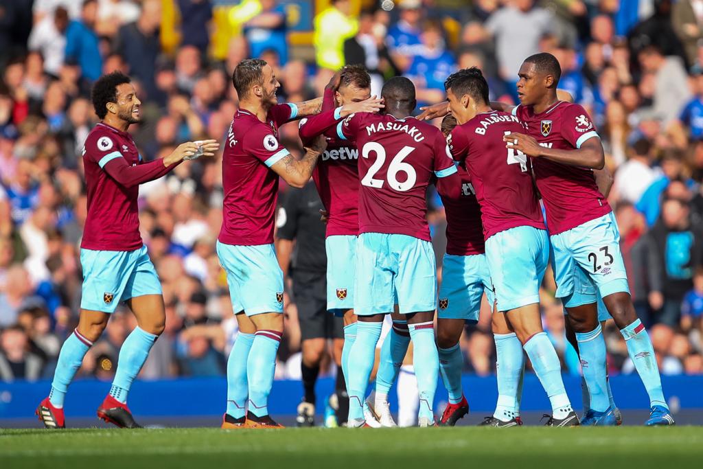 West Ham bate o Everton fora de casa, vence a 1ª e deixa a lanterna