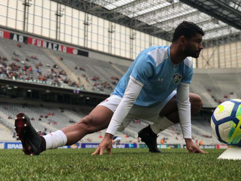 Gum completa 400 jogos pelo Flu, mas não festeja marca após atuação ruim e revés