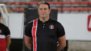 Série B: Roberto Fernandes desiste de renovar com o Santa e assume o CRB