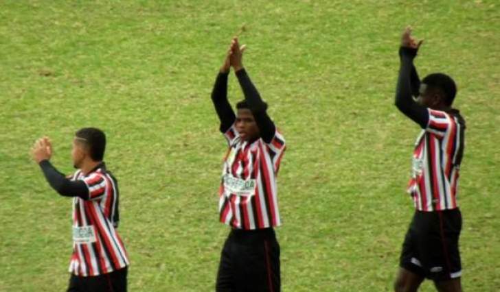 Segundona: Meia-atacante do Paulista comemora triunfo sobre Itararé